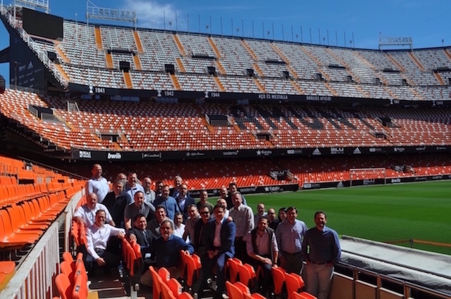 Una delegación de MC Brasil visita la sede central